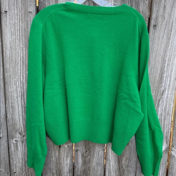 J. Crew Vibrant Green Crew Neck Sweater - Picture 5 of 10